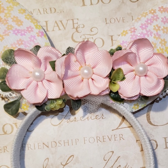 Handmade Bunny ears headband - Picture 4 of 6